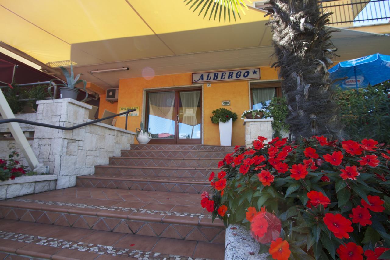 Albergo Tavernetta Castelnuovo del Garda Eksteriør bilde